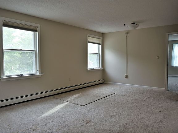 3rd image of 62 Elm St APT C