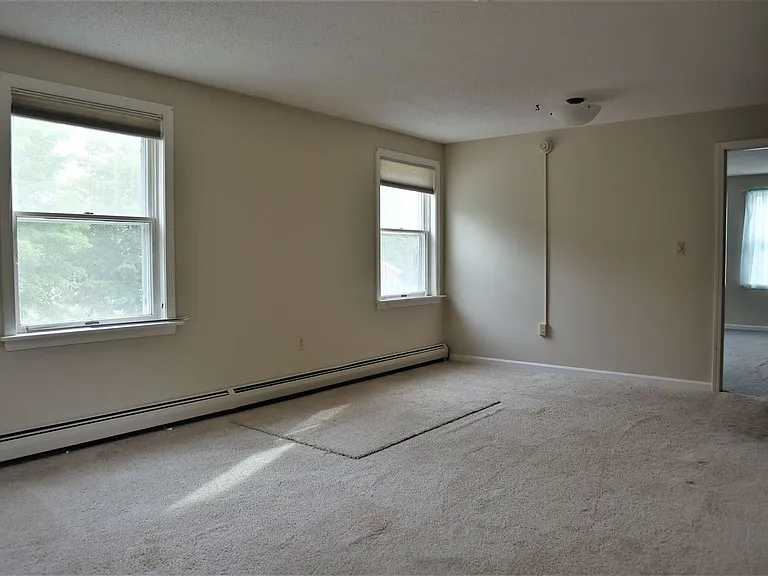 62 Elm St #C — Photo 3