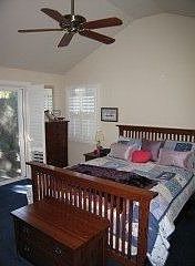 4th image of 743 Elm Ave