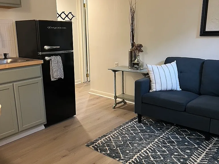4 Ellenwood Dr — Photo 9
