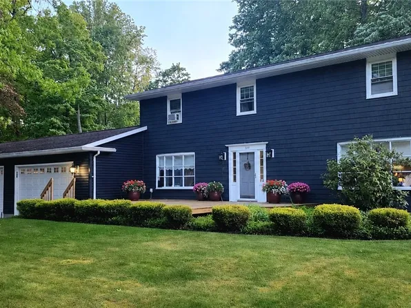 1629 Winterhaven Ave, Ashtabula, OH 44004