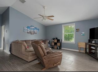 6211 30th Ave E, Palmetto, FL 34221