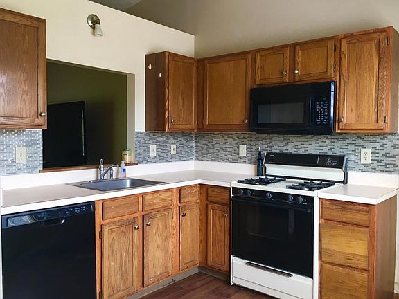 2nd image of 3576 High Creek Dr