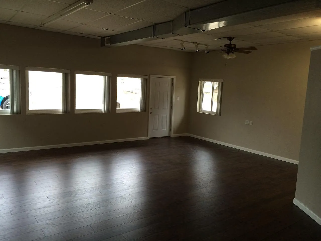 Studio, 600 sqft, $700 — Photo 3