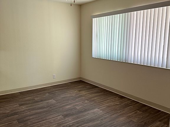 4th image of 550 Tyndall St #8