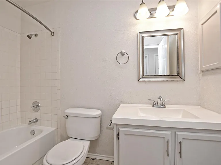 1705 Laurel Ln — Photo 22