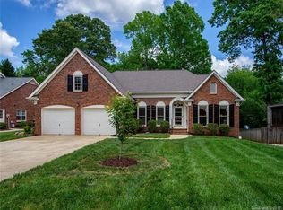 10216 Creek Dale Ln, Charlotte, NC 28277