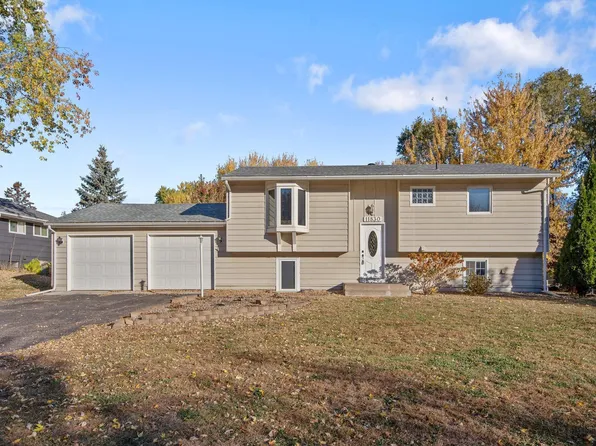 11830 Monroe Cir NE, Blaine, MN 55434
