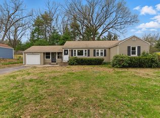 42 N Brook Rd, Springfield, MA 01119
