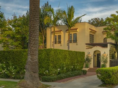 902 S Victoria Ave, Los Angeles, CA, 90019