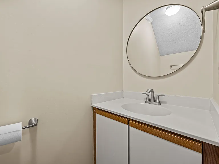 3112 Coachmans Way — Photo 17