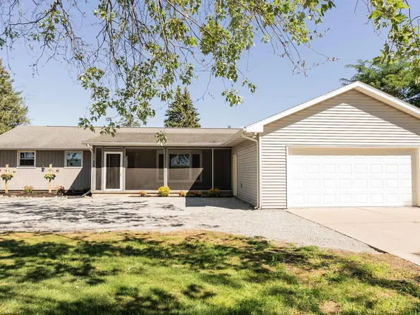 530 E 20th Rd N, Angola, IN 46703