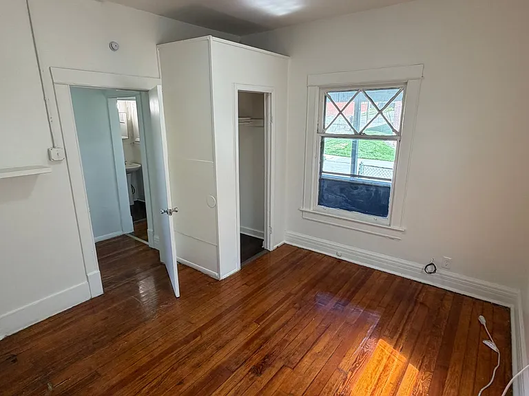 2523 Jones St — Photo 7