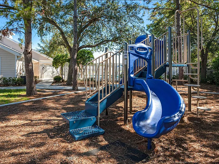 Landon Trace Townhomes — Photo 9