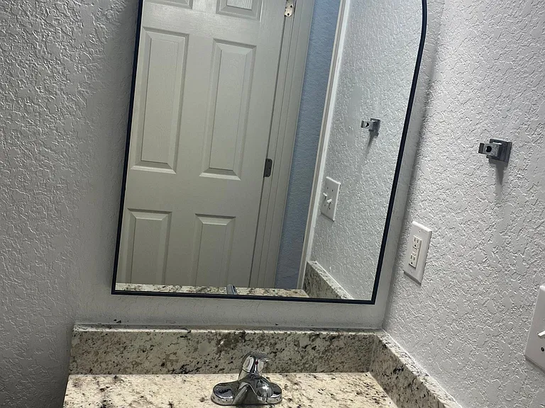 Hallway Full Bath