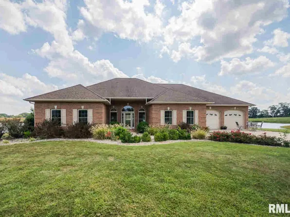 200 Blue Water Dr S, Eldorado, IL 62930