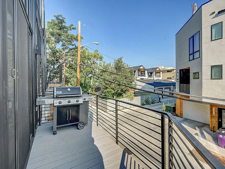 3530 W Conejos Pl — Photo 7