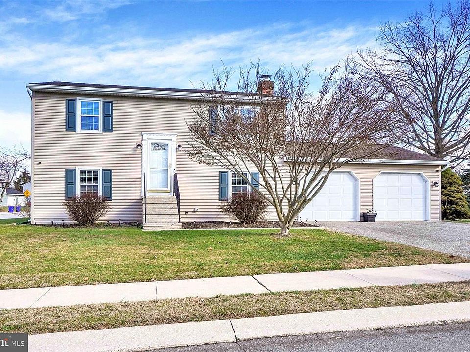 1st image of 2270 Seneca Dr