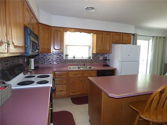 5th image of 108 W County Road 450 N