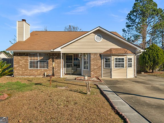 2nd image of 624 Honey Ridge Ln