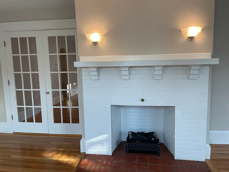 19 E Manning St #2 — Photo 3