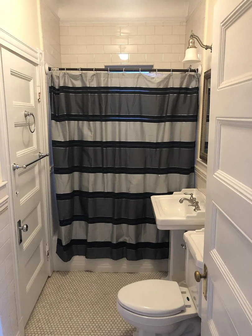 Great 1 Bed in Back Bay for Sept 1, 2026 — Photo 4