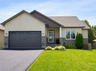 305 Raglan St, Brighton, ON K0K 1H0