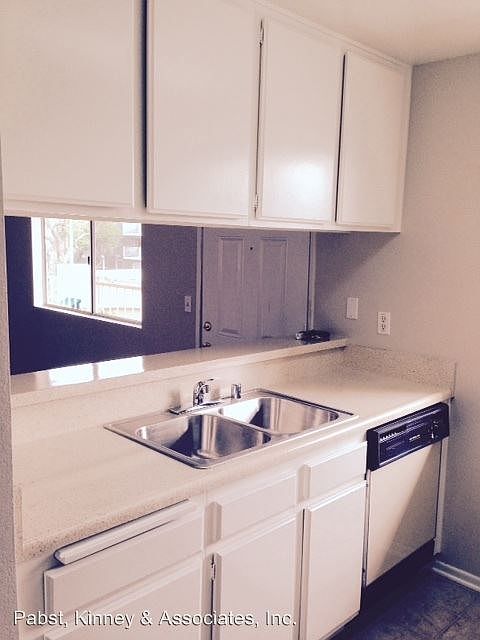 1st image of 3930 E 11th St APT 202