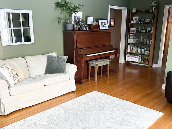 3rd image of 4113 Aberdeen Rd