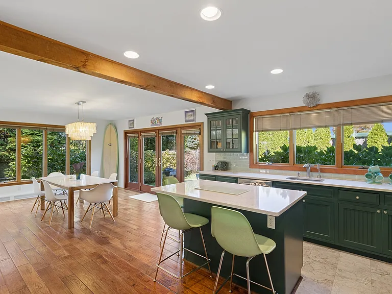 70 Dayton Ln — Photo 15