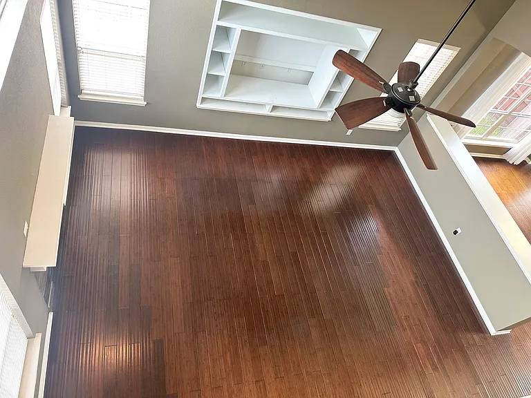 806 Cascades Dr — Photo 11