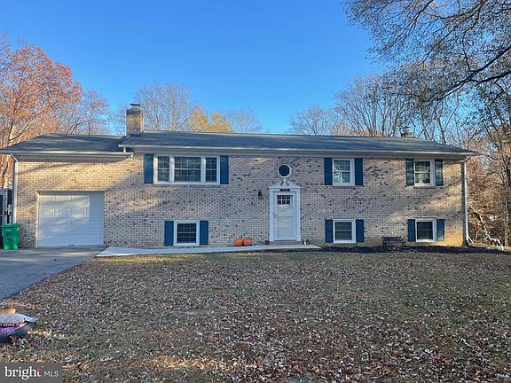 2nd image of 13710 S Springfield Rd