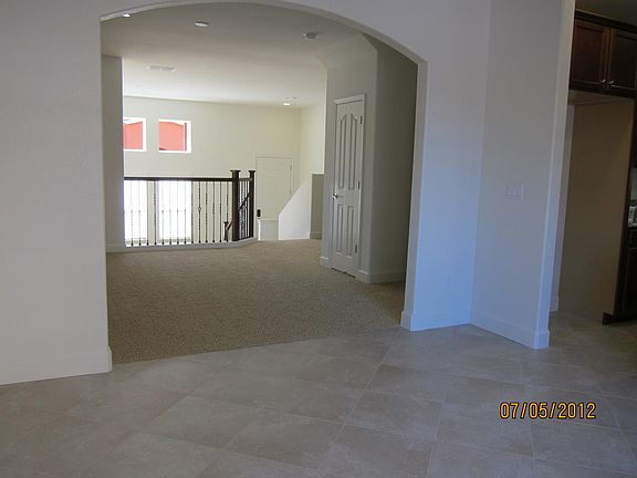 4th image of 329 Esfahan Ct