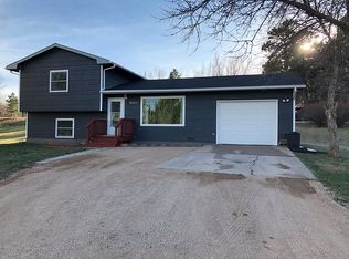 21049 Torrey Pines Ct, Sturgis, SD 57785