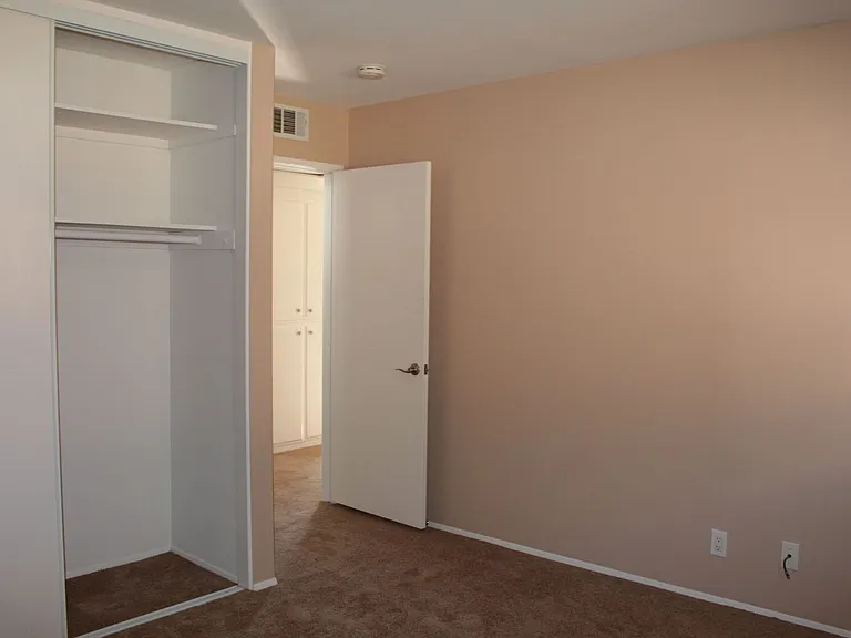 3644 Mira Pacific Dr — Photo 5