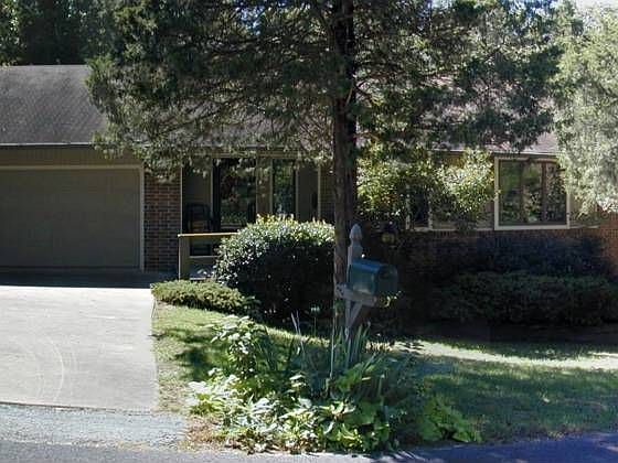 1st image of 9 Burghead Ln