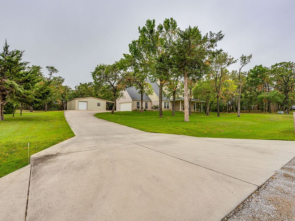 1st image of 263 Oak Creek Cir