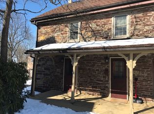 1019 W Broad St, Quakertown, PA 18951