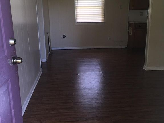 Living rooom/ Kitchen