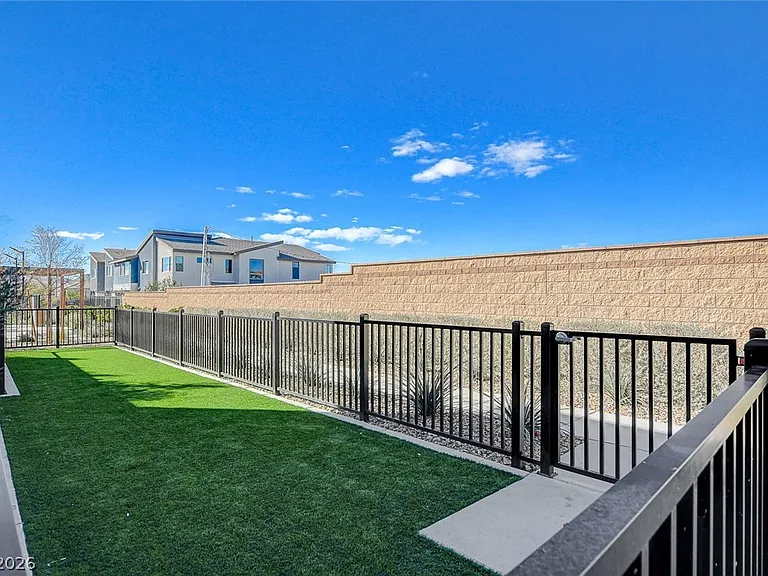 3354 Via Strada St — Photo 52