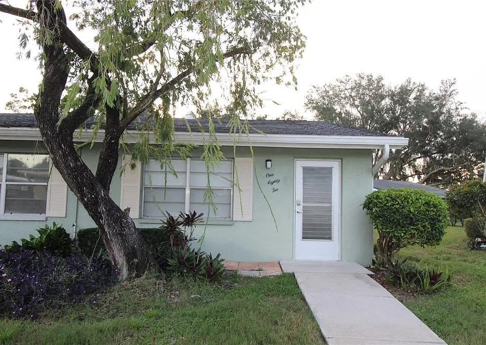 2202 Clubhouse Dr #182
