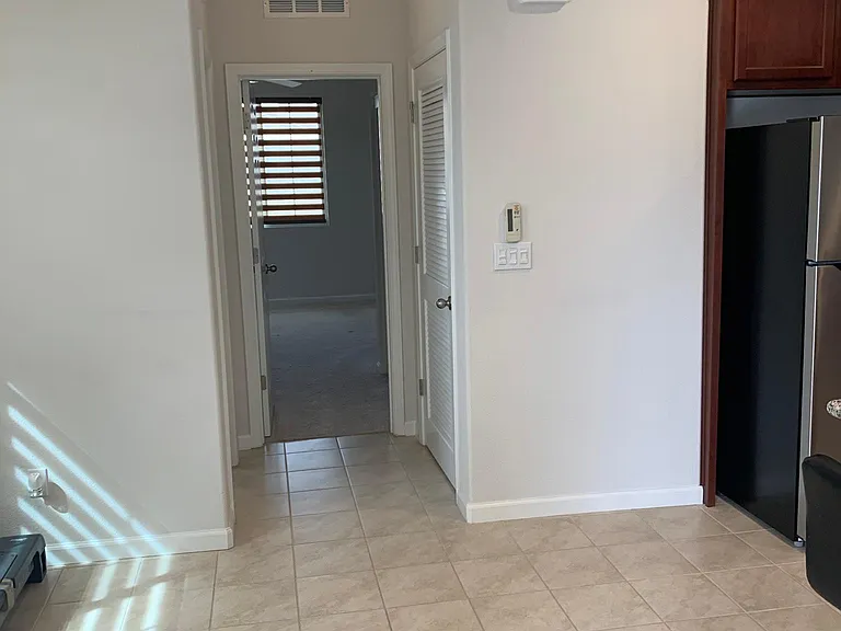 651 W Trevor Dr — Photo 17