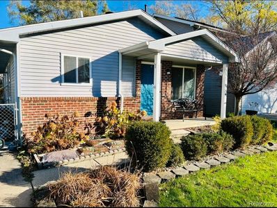 20222 Deering St, Livonia, MI, 48152