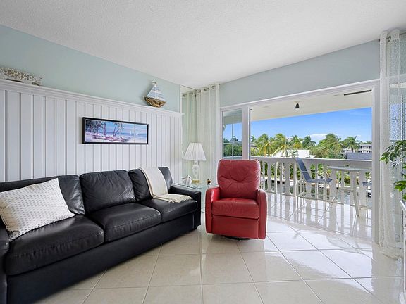 5th image of 460 Paradise Isle Boulevard #308
