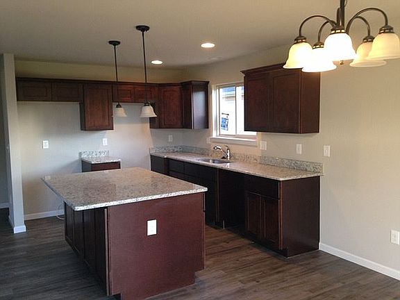 3rd image of 30268 Redford Dr