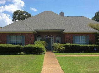 110 Lake Forest Ln, Clinton, MS 39056