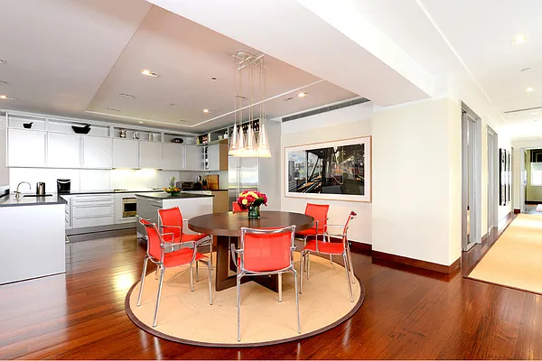 Sold by Stribling | media 18