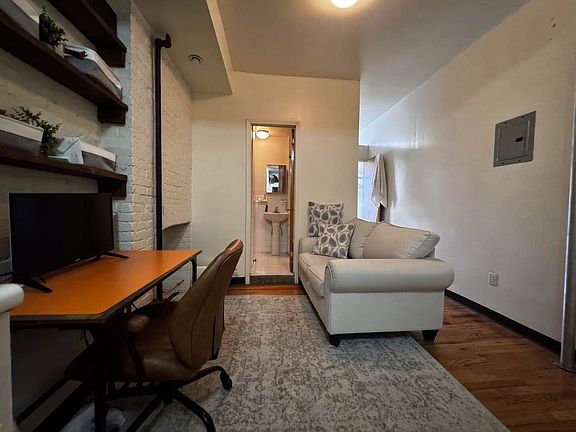 3rd image of 344 E 9th St APT 9