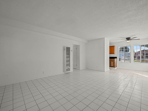 5th image of 1980 Harbor Ave #3B-1Ba-950Sqft