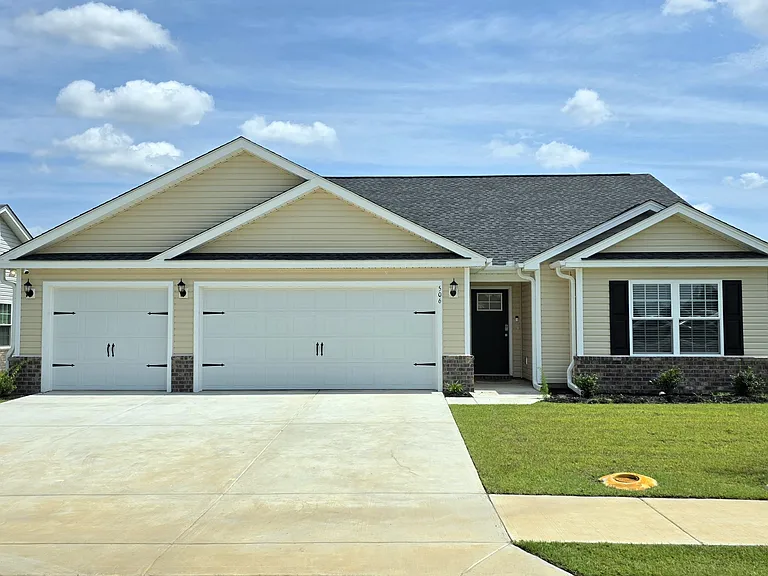 506 Woodside Dr — Photo 1